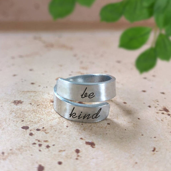 Be Kind Twist Ring