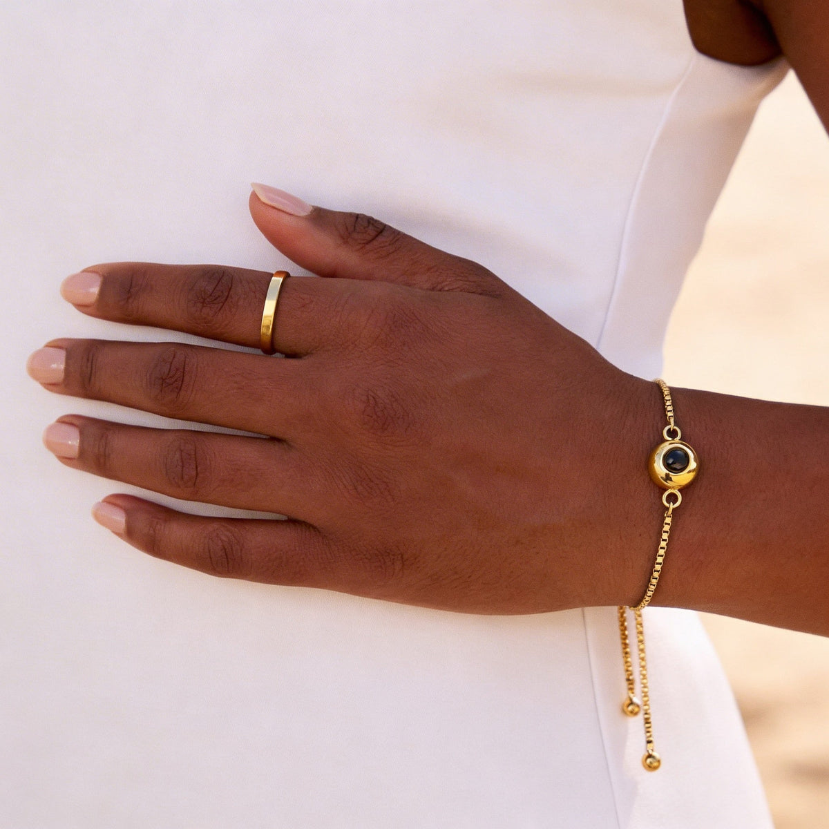 Adjustable Projection Bracelet